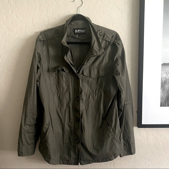 Light Jacket - Picture 2 of 5